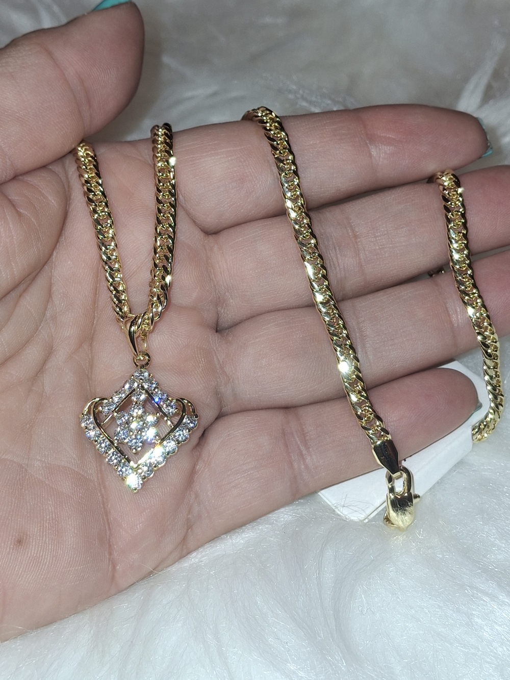 Gold-Tone Cubic Zirconia Pendant Necklace - Elegant Sparkle